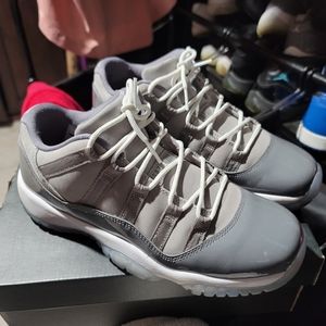 Jordan 11 low (cool grey)